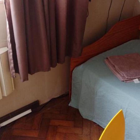 Quarto Individual Privativo Em Copacabana Рио де Жанейро Екстериор снимка