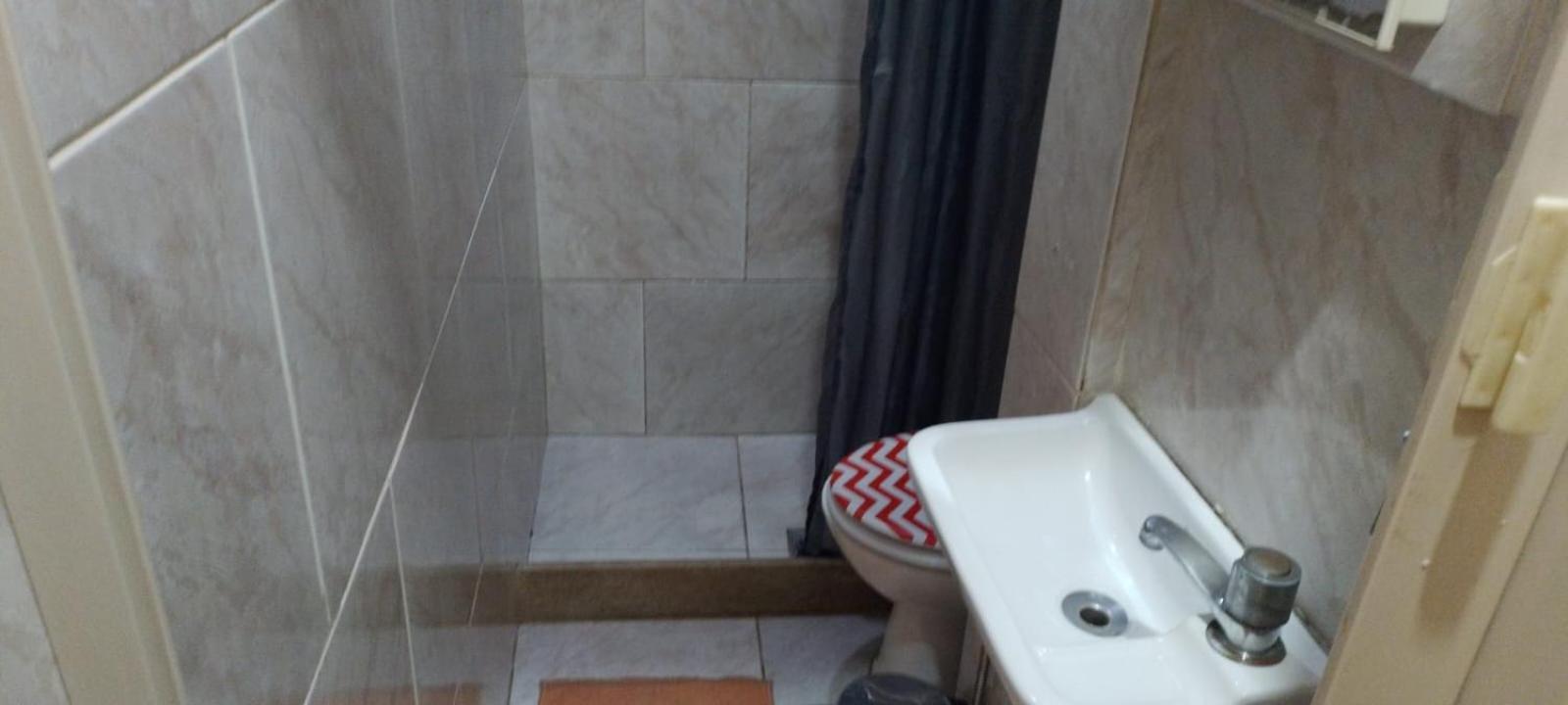 Quarto Individual Privativo Em Copacabana Рио де Жанейро Екстериор снимка